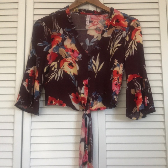 Floral Crop Top and Skirt Set by Xhilaration - Picture 3 of 15